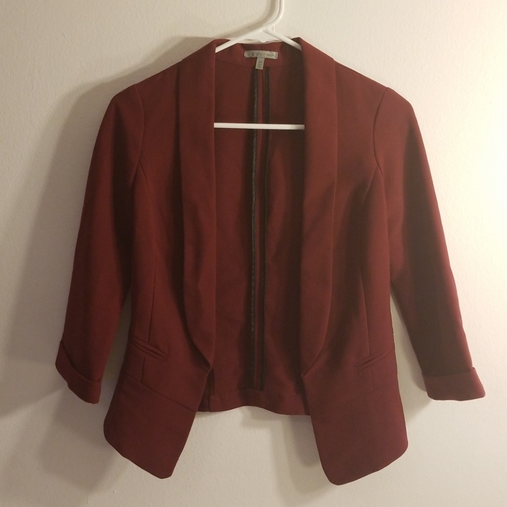Burgundy Blazer 👄